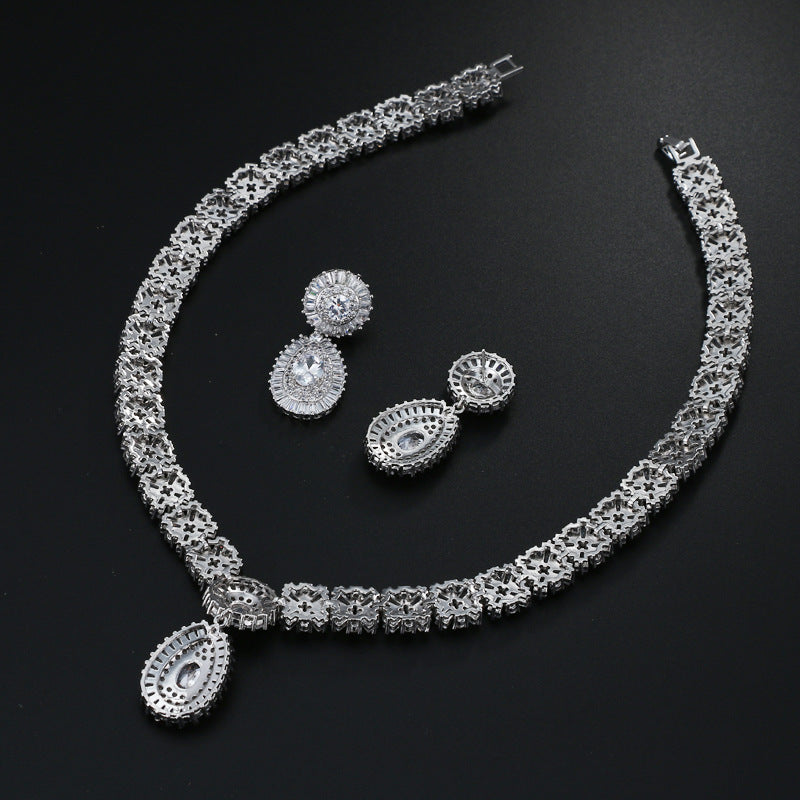 Elegant Zircon Bridal Jewelry Set – Round Inlaid Design