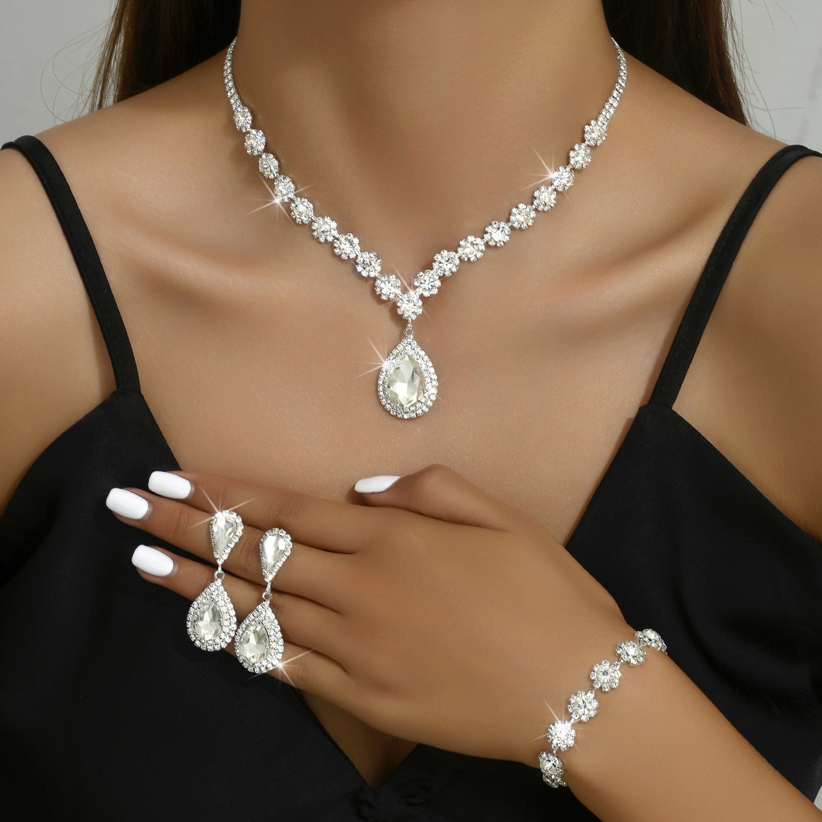 3-Piece Bridal Jewelry Set – Necklace, Earrings & Bracelet