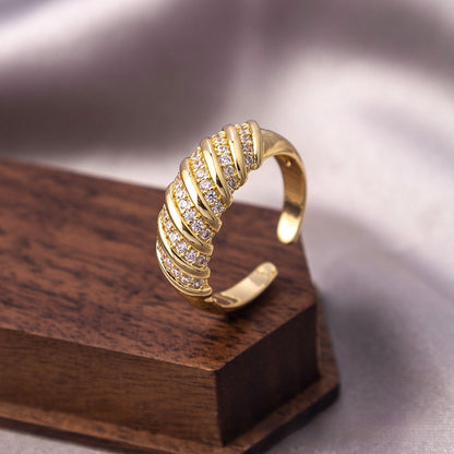 Vintage Industrial Gold-Plated Zircon Ring – Adjustable Fashion Jewelry